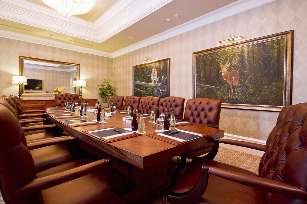 The Boardwalk Hotel, Convention Centre & Spa Порт-Элизабет Экстерьер фото